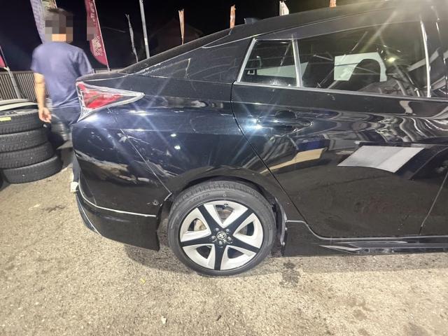 トヨタ　50プリウス　17inツーリングアルミホイール　交換　ZVW51【岡山県岡山市　東区・中区・北区・赤磐市・瀬戸内市で持込でのタイヤ交換・ドライブレコーダー・ナビ等のパーツ取付・カスタムの事ならエヌアンドエスオートへお任せ】下さい！】