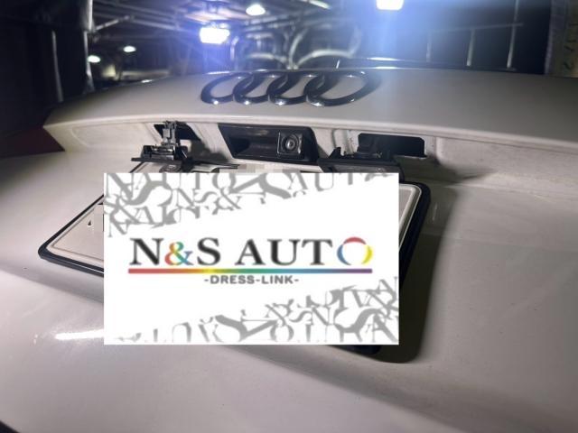 アウディ　Ｑ５　ライト・ウィンカー類交換　8RCDNF【岡山県岡山市　東区・中区・北区・赤磐市・瀬戸内市で持込でのタイヤ交換・ドライブレコーダー・ナビ等のパーツ取付・カスタムの事ならエヌアンドエスオートへお任せ】下さい！】