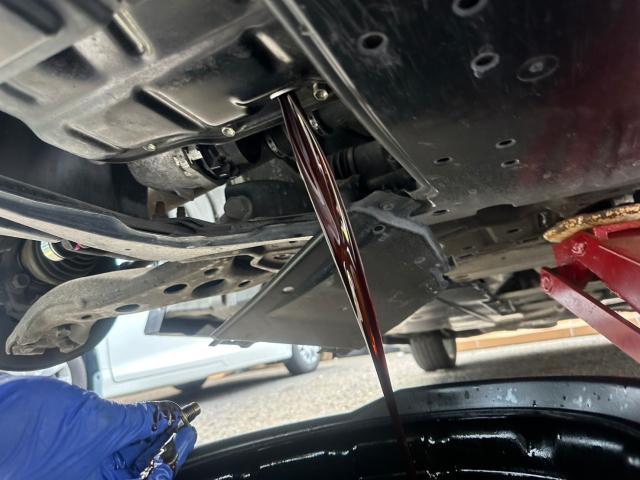 トヨタ　50プリウス　納車前点検　ZVW55【岡山県岡山市　東区・中区・北区・赤磐市・瀬戸内市で持込でのタイヤ交換・ドライブレコーダー・ナビ等のパーツ取付・カスタムの事ならエヌアンドエスオートへお任せ】下さい！】