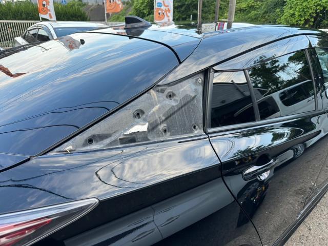 トヨタ　50プリウス 　Cピラーカバー 交換　ZVW55【岡山県岡山市　東区・中区・北区・赤磐市・瀬戸内市で持込でのタイヤ交換・ドライブレコーダー・ナビ等のパーツ取付・カスタムの事ならエヌアンドエスオートへお任せ】下さい！】