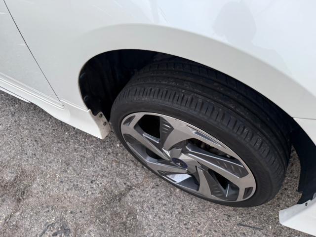 トヨタ　50プリウス 　右フロントタイヤ 1本　交換　ZVW51【岡山県岡山市　東区・中区・北区・赤磐市・瀬戸内市で持込でのタイヤ交換・ドライブレコーダー・ナビ等のパーツ取付・カスタムの事ならエヌアンドエスオートへお任せ】下さい！】