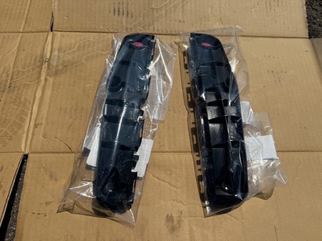 トヨタ　50プリウス 　バンパーサポート交換　ZVW51【岡山県岡山市　東区・中区・北区・赤磐市・瀬戸内市で持込でのタイヤ交換・ドライブレコーダー・ナビ等のパーツ取付・カスタムの事ならエヌアンドエスオートへお任せ】下さい！】