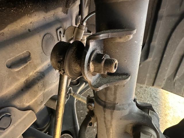 トヨタ　50プリウス 　足回り　部品交換　ZVW51【岡山県岡山市　東区・中区・北区・赤磐市・瀬戸内市で持込でのタイヤ交換・ドライブレコーダー・ナビ等のパーツ取付・カスタムの事ならエヌアンドエスオートへお任せ】下さい！】