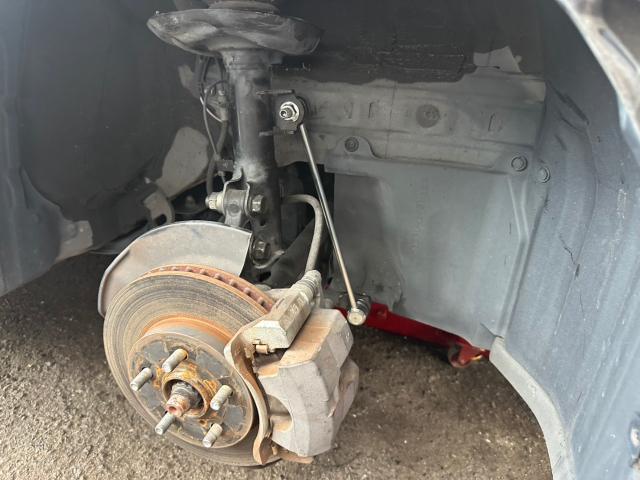 トヨタ　50プリウス 　足回り　部品交換　ZVW51【岡山県岡山市　東区・中区・北区・赤磐市・瀬戸内市で持込でのタイヤ交換・ドライブレコーダー・ナビ等のパーツ取付・カスタムの事ならエヌアンドエスオートへお任せ】下さい！】