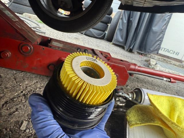 トヨタ　50プリウス　納車前点検　ZVW51【岡山県岡山市　東区・中区・北区・赤磐市・瀬戸内市で持込でのタイヤ交換・ドライブレコーダー・ナビ等のパーツ取付・カスタムの事ならエヌアンドエスオートへお任せ】下さい！】