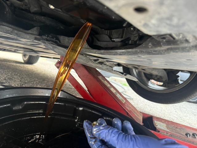 トヨタ　50プリウス　納車前点検　ZVW51【岡山県岡山市　東区・中区・北区・赤磐市・瀬戸内市で持込でのタイヤ交換・ドライブレコーダー・ナビ等のパーツ取付・カスタムの事ならエヌアンドエスオートへお任せ】下さい！】