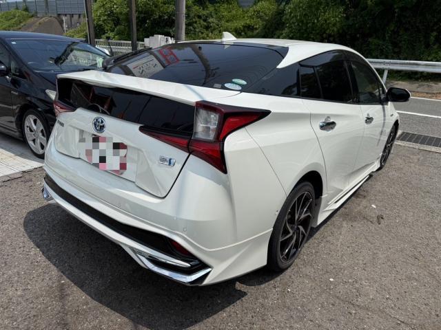 トヨタ　50プリウス 　15in→17inへ組替え　交換　ZVW51【岡山県岡山市　東区・中区・北区・赤磐市・瀬戸内市で持込でのタイヤ交換・ドライブレコーダー・ナビ等のパーツ取付・カスタムの事ならエヌアンドエスオートへお任せ】下さい！】