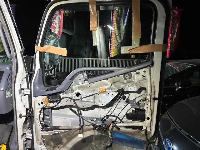 三菱ふそう　キャンター　電装系　部品交換　FE70EB【岡山県岡山市　東区・中区・北区・赤磐市・瀬戸内市で持込でのタイヤ交換・ドライブレコーダー・ナビ等のパーツ取付・カスタムの事ならエヌアンドエスオートへお任せ】下さい！】