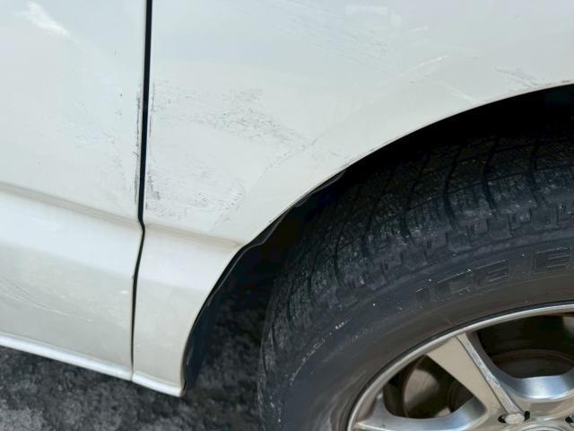 トヨタ　ヴォクシー　板金塗装・外装補修　AZR60G【岡山県岡山市　東区・中区・北区・赤磐市・瀬戸内市で持込でのタイヤ交換・ドライブレコーダー・ナビ等のパーツ取付・カスタムの事ならエヌアンドエスオートへお任せ】下さい！】