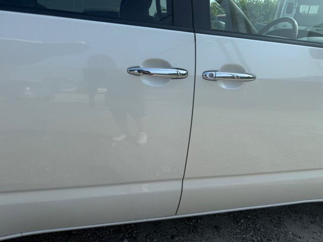 トヨタ　ヴォクシー　板金塗装・外装補修　AZR60G【岡山県岡山市　東区・中区・北区・赤磐市・瀬戸内市で持込でのタイヤ交換・ドライブレコーダー・ナビ等のパーツ取付・カスタムの事ならエヌアンドエスオートへお任せ】下さい！】