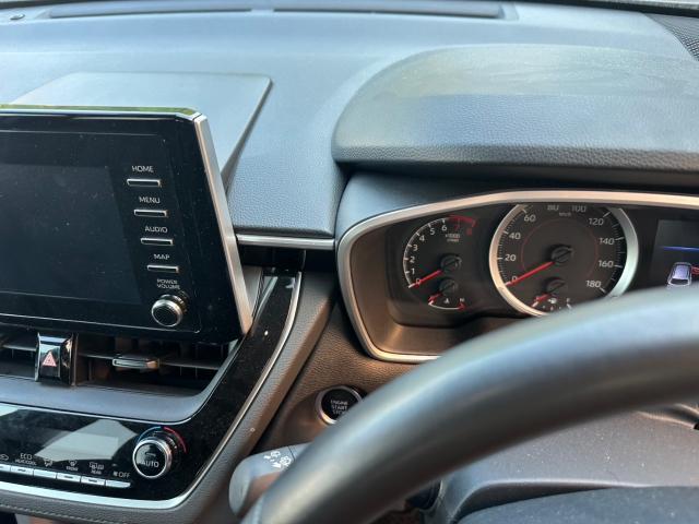 トヨタ　カローラクロス　アンビエントライト　取付　ZSG10【岡山県岡山市　東区・中区・北区・赤磐市・瀬戸内市で持込でのタイヤ交換・ドライブレコーダー・ナビ等のパーツ取付・カスタムの事ならエヌアンドエスオートへお任せ下さい！】