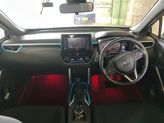 トヨタ　カローラクロス　アンビエントライト　取付　ZSG10【岡山県岡山市　東区・中区・北区・赤磐市・瀬戸内市で持込でのタイヤ交換・ドライブレコーダー・ナビ等のパーツ取付・カスタムの事ならエヌアンドエスオートへお任せ下さい！】