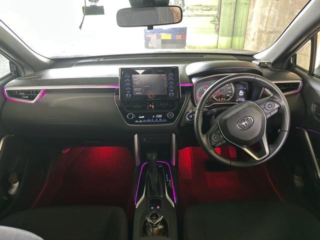 トヨタ　カローラクロス　アンビエントライト　取付　ZSG10【岡山県岡山市　東区・中区・北区・赤磐市・瀬戸内市で持込でのタイヤ交換・ドライブレコーダー・ナビ等のパーツ取付・カスタムの事ならエヌアンドエスオートへお任せ下さい！】