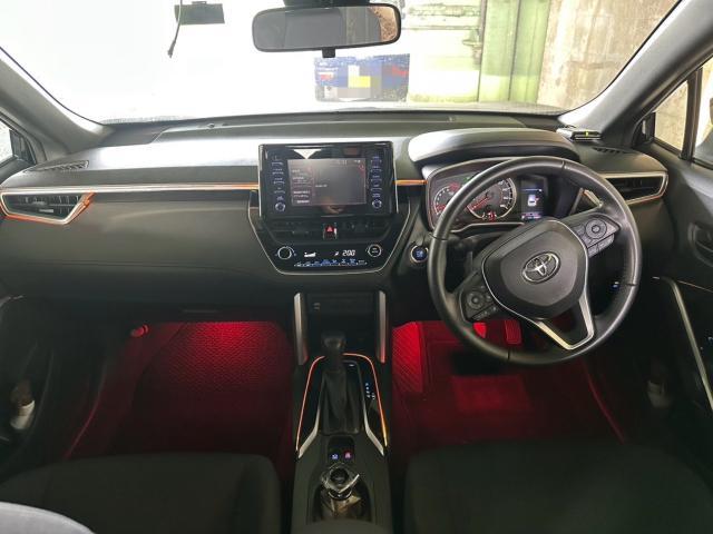 トヨタ　カローラクロス　アンビエントライト　取付　ZSG10【岡山県岡山市　東区・中区・北区・赤磐市・瀬戸内市で持込でのタイヤ交換・ドライブレコーダー・ナビ等のパーツ取付・カスタムの事ならエヌアンドエスオートへお任せ下さい！】