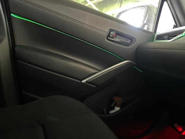 トヨタ　カローラクロス　アンビエントライト　取付　ZSG10【岡山県岡山市　東区・中区・北区・赤磐市・瀬戸内市で持込でのタイヤ交換・ドライブレコーダー・ナビ等のパーツ取付・カスタムの事ならエヌアンドエスオートへお任せ下さい！】