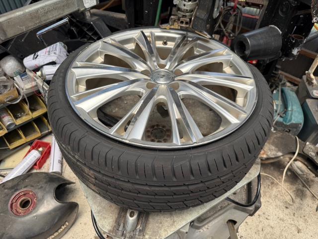 トヨタ　50プリウス 　タイヤ 4本　交換　ZVW51【岡山県岡山市　東区・中区・北区・赤磐市・瀬戸内市で持込でのタイヤ交換・ドライブレコーダー・ナビ等のパーツ取付・カスタムの事ならエヌアンドエスオートへお任せ下さい！】