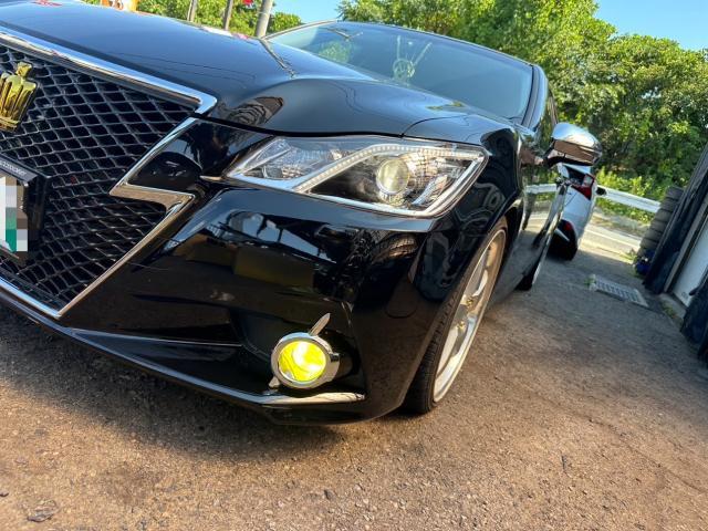 トヨタ　クラウンハイブリッド　LEDフォグランプ　強化ハーネス　取付【岡山県岡山市　東区・中区・北区・赤磐市・瀬戸内市で持込でのタイヤ交換・ドライブレコーダー・ナビ等のパーツ取付・カスタムの事ならエヌアンドエスオートへお任せ】下さい！】