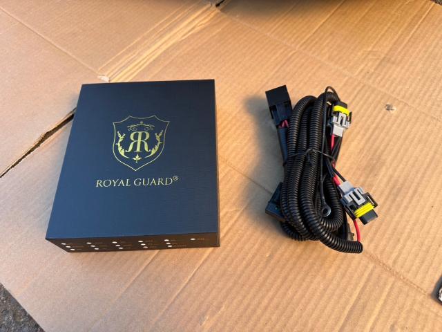 トヨタ　クラウンハイブリッド　LEDフォグランプ　強化ハーネス　取付【岡山県岡山市　東区・中区・北区・赤磐市・瀬戸内市で持込でのタイヤ交換・ドライブレコーダー・ナビ等のパーツ取付・カスタムの事ならエヌアンドエスオートへお任せ】下さい！】