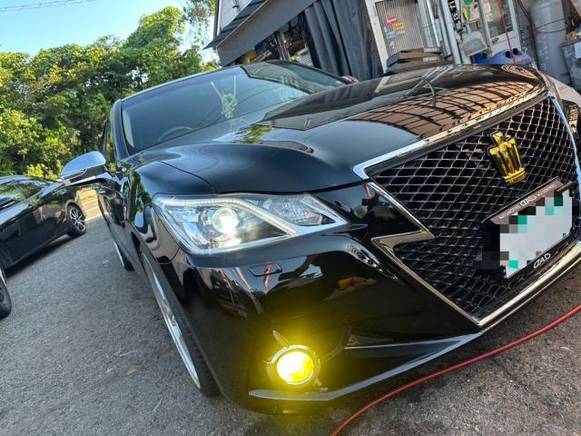 トヨタ　クラウンハイブリッド　LEDフォグランプ　強化ハーネス　取付【岡山県岡山市　東区・中区・北区・赤磐市・瀬戸内市で持込でのタイヤ交換・ドライブレコーダー・ナビ等のパーツ取付・カスタムの事ならエヌアンドエスオートへお任せ】下さい！】