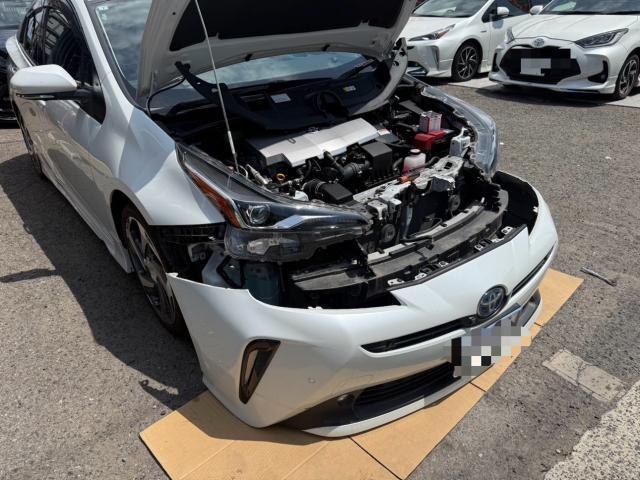 トヨタ　50プリウス 　モデリスタエアロ　バンパー　交換　ZVW51【岡山県岡山市　東区・中区・北区・赤磐市・瀬戸内市で持込でのタイヤ交換・ドライブレコーダー・ナビ等のパーツ取付・カスタムの事ならエヌアンドエスオートへお任せ】下さい！】