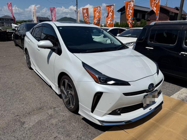 トヨタ　50プリウス 　モデリスタエアロ　バンパー　交換　ZVW51【岡山県岡山市　東区・中区・北区・赤磐市・瀬戸内市で持込でのタイヤ交換・ドライブレコーダー・ナビ等のパーツ取付・カスタムの事ならエヌアンドエスオートへお任せ】下さい！】