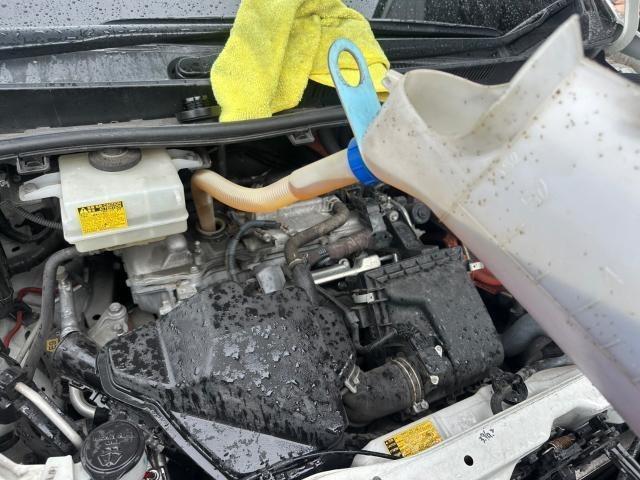 トヨタ　ヴォクシー　オイル交換　ZWR80G【岡山県岡山市　東区・中区・北区・赤磐市・瀬戸内市で持込でのタイヤ交換・ドライブレコーダー・ナビ等のパーツ取付・カスタムの事ならエヌアンドエスオートへお任せ】下さい！】