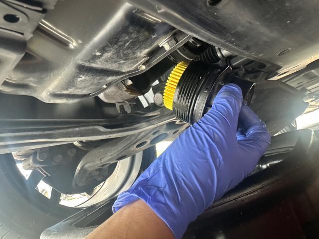 トヨタ　50プリウス 　オイル、エレメント　交換　ZVW51【岡山県岡山市　東区・中区・北区・赤磐市・瀬戸内市で持込でのタイヤ交換・ドライブレコーダー・ナビ等のパーツ取付・カスタムの事ならエヌアンドエスオートへお任せ】下さい！】