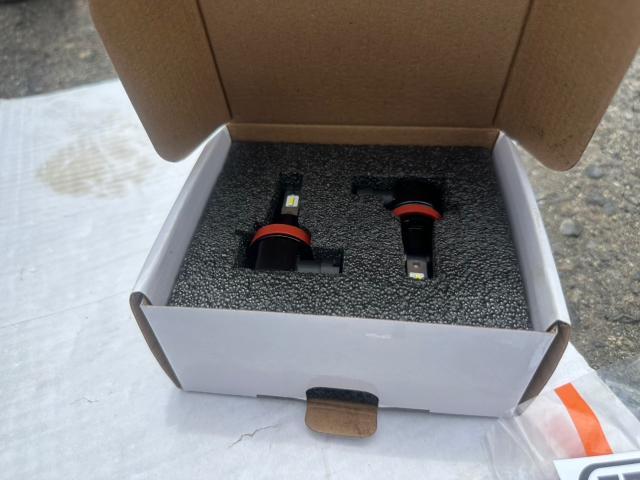 トヨタ　30プリウス 　LEDフォグランプ　交換　ZVW30【岡山県岡山市　東区・中区・北区・赤磐市・瀬戸内市で持込でのタイヤ交換・ドライブレコーダー・ナビ等のパーツ取付・カスタムの事ならエヌアンドエスオートへお任せ】下さい！】