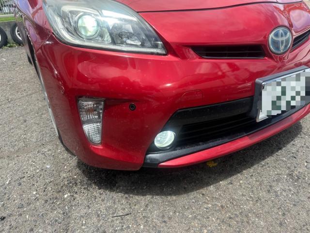 トヨタ　30プリウス 　LEDフォグランプ　交換　ZVW30【岡山県岡山市　東区・中区・北区・赤磐市・瀬戸内市で持込でのタイヤ交換・ドライブレコーダー・ナビ等のパーツ取付・カスタムの事ならエヌアンドエスオートへお任せ】下さい！】