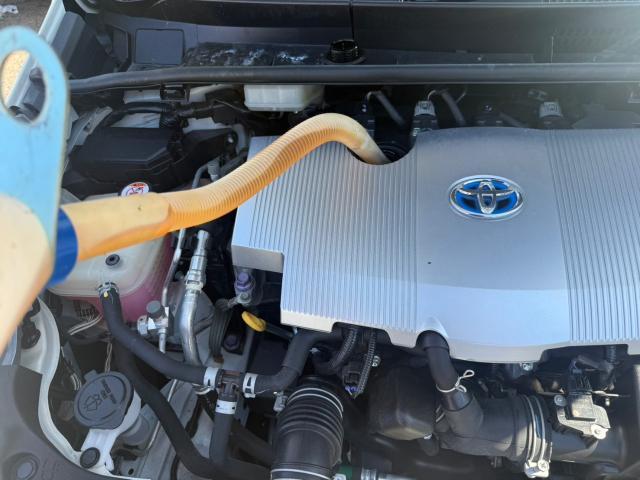 トヨタ　50プリウス　納車前点検　ZVW51【岡山県岡山市　東区・中区・北区・赤磐市・瀬戸内市で持込でのタイヤ交換・ドライブレコーダー・ナビ等のパーツ取付・カスタムの事ならエヌアンドエスオートへお任せ】下さい！】