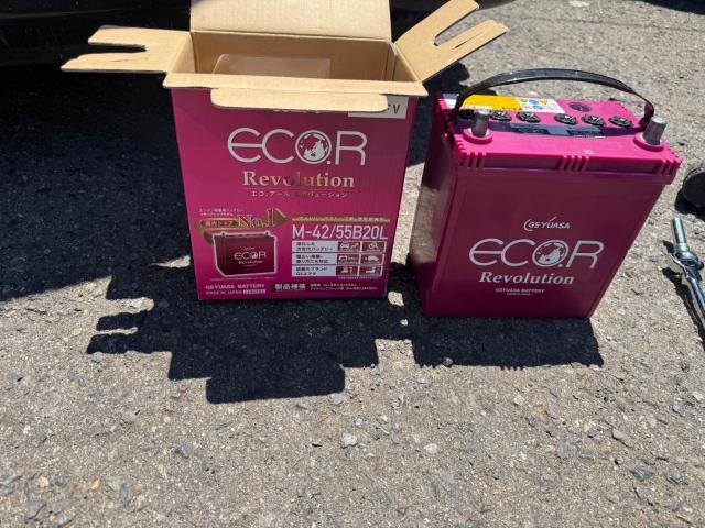 ダイハツ　ムーヴ　バッテリー交換　LA150S【岡山県岡山市　東区・中区・北区・赤磐市・瀬戸内市で持込でのタイヤ交換・ドライブレコーダー・ナビ等のパーツ取付・カスタムの事ならエヌアンドエスオートへお任せ下さい！】