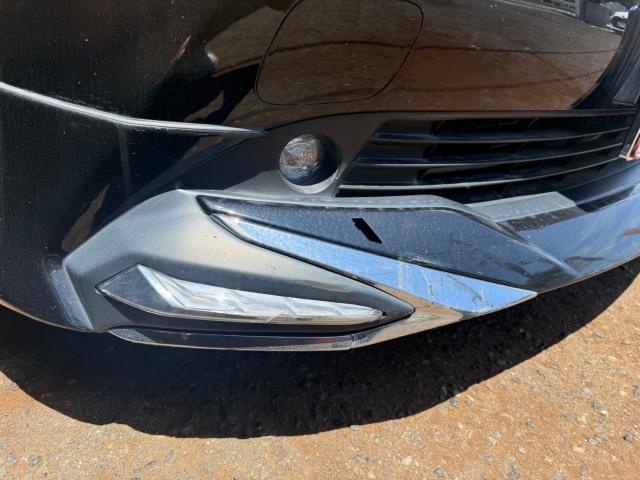 トヨタ　50プリウス 　フロントエアロ、左サイドステップ　交換【岡山県岡山市　東区・中区・北区・赤磐市・瀬戸内市で持込でのタイヤ交換・ドライブレコーダー・ナビ等のパーツ取付・カスタムの事ならエヌアンドエスオートへお任せ】下さい！】