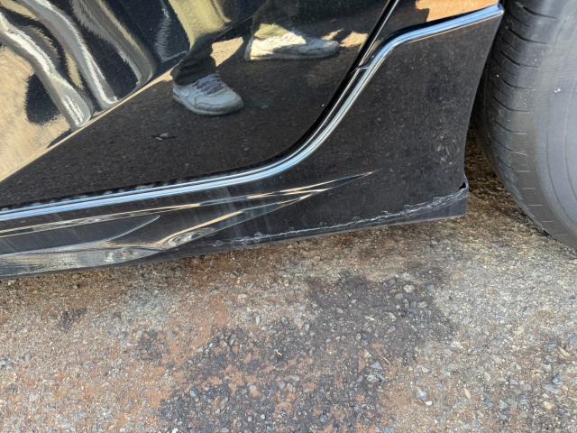 トヨタ　50プリウス 　フロントエアロ、左サイドステップ　交換【岡山県岡山市　東区・中区・北区・赤磐市・瀬戸内市で持込でのタイヤ交換・ドライブレコーダー・ナビ等のパーツ取付・カスタムの事ならエヌアンドエスオートへお任せ】下さい！】
