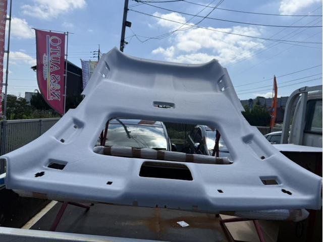 トヨタ　50プリウス　ルームクリーニング 天張り外し 掃除　ZVW51【岡山県岡山市　東区・中区・北区・赤磐市・瀬戸内市で持込でのタイヤ交換・ドライブレコーダー・ナビ等のパーツ取付・カスタムの事ならエヌアンドエスオートへお任せ】下さい！】