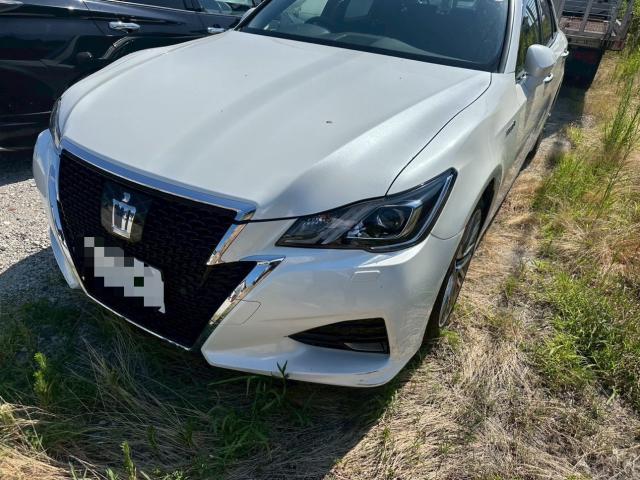 トヨタ　クラウンハイブリッド　フロントバンパー修理　AWS210【岡山県岡山市　東区・中区・北区・赤磐市・瀬戸内市で持込でのタイヤ交換・ドライブレコーダー・ナビ等のパーツ取付・カスタムの事ならエヌアンドエスオートへお任せ】下さい！】