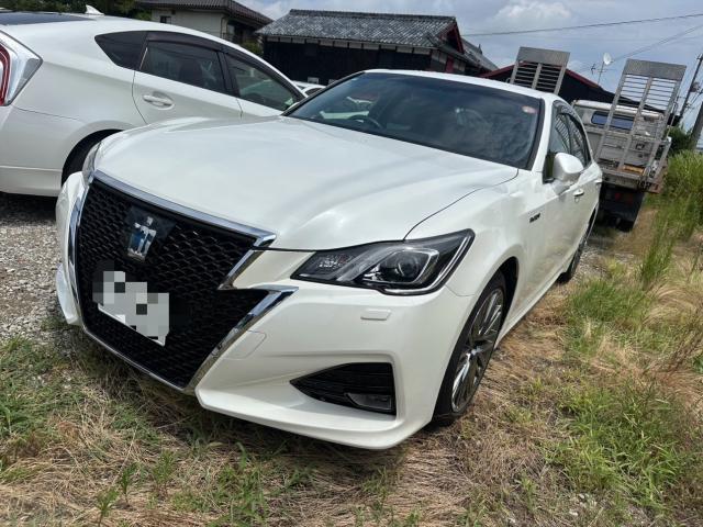 トヨタ　クラウンハイブリッド　フロントバンパー修理　AWS210【岡山県岡山市　東区・中区・北区・赤磐市・瀬戸内市で持込でのタイヤ交換・ドライブレコーダー・ナビ等のパーツ取付・カスタムの事ならエヌアンドエスオートへお任せ】下さい！】