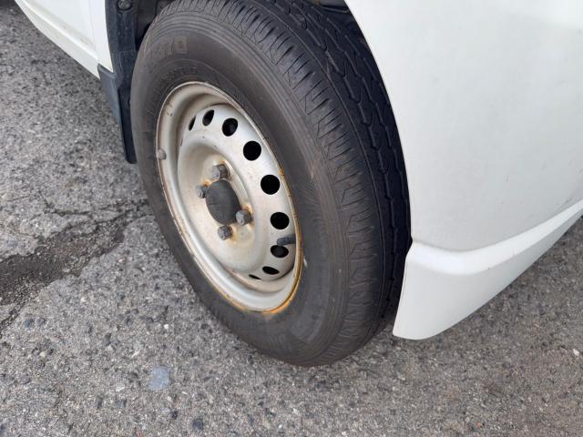 スズキ　キャリイトラック　タイヤ交換　DA63T【岡山県岡山市　東区・中区・北区・赤磐市・瀬戸内市で持込でのタイヤ交換・ドライブレコーダー・ナビ等のパーツ取付・カスタムの事ならエヌアンドエスオートへお任せ】下さい！】