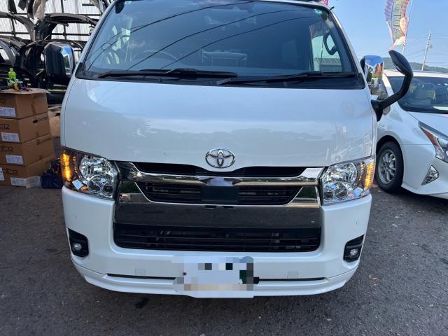 トヨタ　ハイエースバン　LEDウィンカーT20取付　GDH201V【岡山県岡山市　東区・中区・北区・赤磐市・瀬戸内市で持込でのタイヤ交換・ドライブレコーダー・ナビ等のパーツ取付・カスタムの事ならエヌアンドエスオートへお任せ】下さい！】