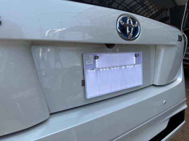 トヨタ　50プリウス 　AIR字光式ナンバープレート取付　ZVW51【岡山県岡山市　東区・中区・北区・赤磐市・瀬戸内市で持込でのタイヤ交換・ドライブレコーダー・ナビ等のパーツ取付・カスタムの事ならエヌアンドエスオートへお任せ】下さい！】
