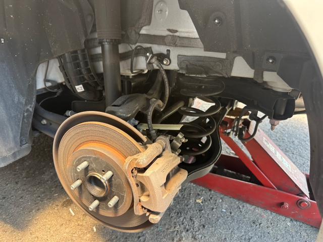 トヨタ　50プリウス 　TEIN車高調取り付け　ZVW51【岡山県岡山市　東区・中区・北区・赤磐市・瀬戸内市で持込でのタイヤ交換・ドライブレコーダー・ナビ等のパーツ取付・カスタムの事ならエヌアンドエスオートへお任せ】下さい！】