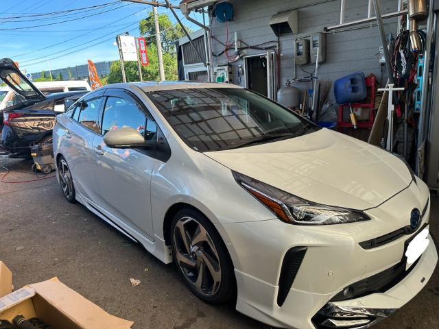 トヨタ　50プリウス 　TEIN車高調取り付け　ZVW51【岡山県岡山市　東区・中区・北区・赤磐市・瀬戸内市で持込でのタイヤ交換・ドライブレコーダー・ナビ等のパーツ取付・カスタムの事ならエヌアンドエスオートへお任せ】下さい！】