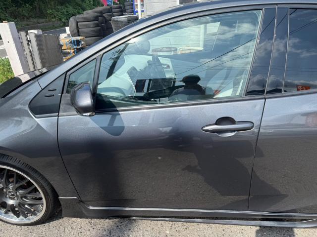 トヨタ　50プリウス 　デントリペア　ZVW51【岡山県岡山市　東区・中区・北区・赤磐市・瀬戸内市で持込でのタイヤ交換・ドライブレコーダー・ナビ等のパーツ取付・カスタムの事ならエヌアンドエスオートへお任せ】下さい！】