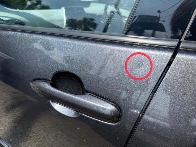 トヨタ　50プリウス 　デントリペア　ZVW51【岡山県岡山市　東区・中区・北区・赤磐市・瀬戸内市で持込でのタイヤ交換・ドライブレコーダー・ナビ等のパーツ取付・カスタムの事ならエヌアンドエスオートへお任せ】下さい！】