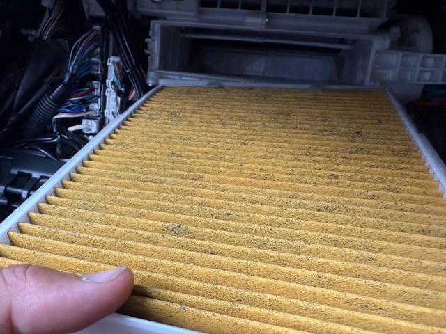 トヨタ　50プリウス　納車前点検　ZVW51【岡山県岡山市　東区・中区・北区・赤磐市・瀬戸内市で持込でのタイヤ交換・ドライブレコーダー・ナビ等のパーツ取付・カスタムの事ならエヌアンドエスオートへお任せ】下さい！】