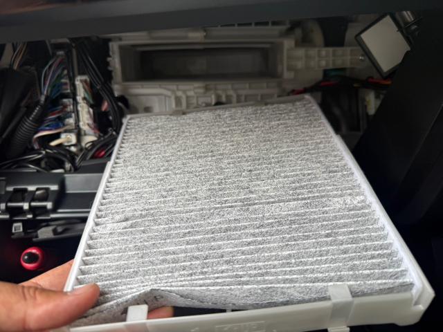 トヨタ　50プリウス　納車前点検　ZVW51【岡山県岡山市　東区・中区・北区・赤磐市・瀬戸内市で持込でのタイヤ交換・ドライブレコーダー・ナビ等のパーツ取付・カスタムの事ならエヌアンドエスオートへお任せ】下さい！】