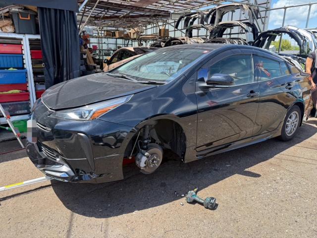 トヨタ　50プリウス　レアマイスター19inホイール　交換　ZVW51【岡山県岡山市　東区・中区・北区・赤磐市・瀬戸内市で持込でのタイヤ交換・ドライブレコーダー・ナビ等のパーツ取付・カスタムの事ならエヌアンドエスオートへお任せ】下さい！】