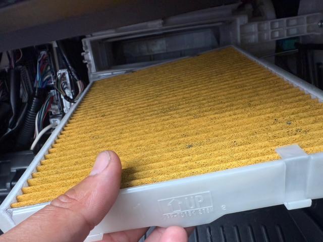 トヨタ　50プリウス　納車前点検　ZVW51【岡山県岡山市　東区・中区・北区・赤磐市・瀬戸内市で持込でのタイヤ交換・ドライブレコーダー・ナビ等のパーツ取付・カスタムの事ならエヌアンドエスオートへお任せ】下さい！】