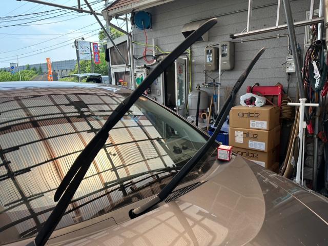 トヨタ　50プリウス　納車前点検　ZVW51【岡山県岡山市　東区・中区・北区・赤磐市・瀬戸内市で持込でのタイヤ交換・ドライブレコーダー・ナビ等のパーツ取付・カスタムの事ならエヌアンドエスオートへお任せ】下さい！】