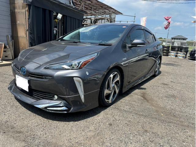 トヨタ　50プリウス　ダウンサス取付　18inホイールへ交換　ZVW51【岡山県岡山市　東区・中区・北区・赤磐市・瀬戸内市で持込でのタイヤ交換・ドライブレコーダー・ナビ等のパーツ取付・カスタムの事ならエヌアンドエスオートへお任せ】下さい！】