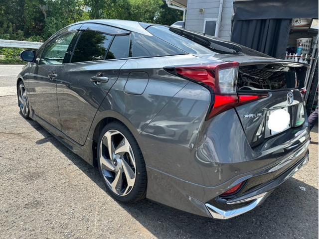 トヨタ　50プリウス　ダウンサス取付　18inホイールへ交換　ZVW51【岡山県岡山市　東区・中区・北区・赤磐市・瀬戸内市で持込でのタイヤ交換・ドライブレコーダー・ナビ等のパーツ取付・カスタムの事ならエヌアンドエスオートへお任せ】下さい！】